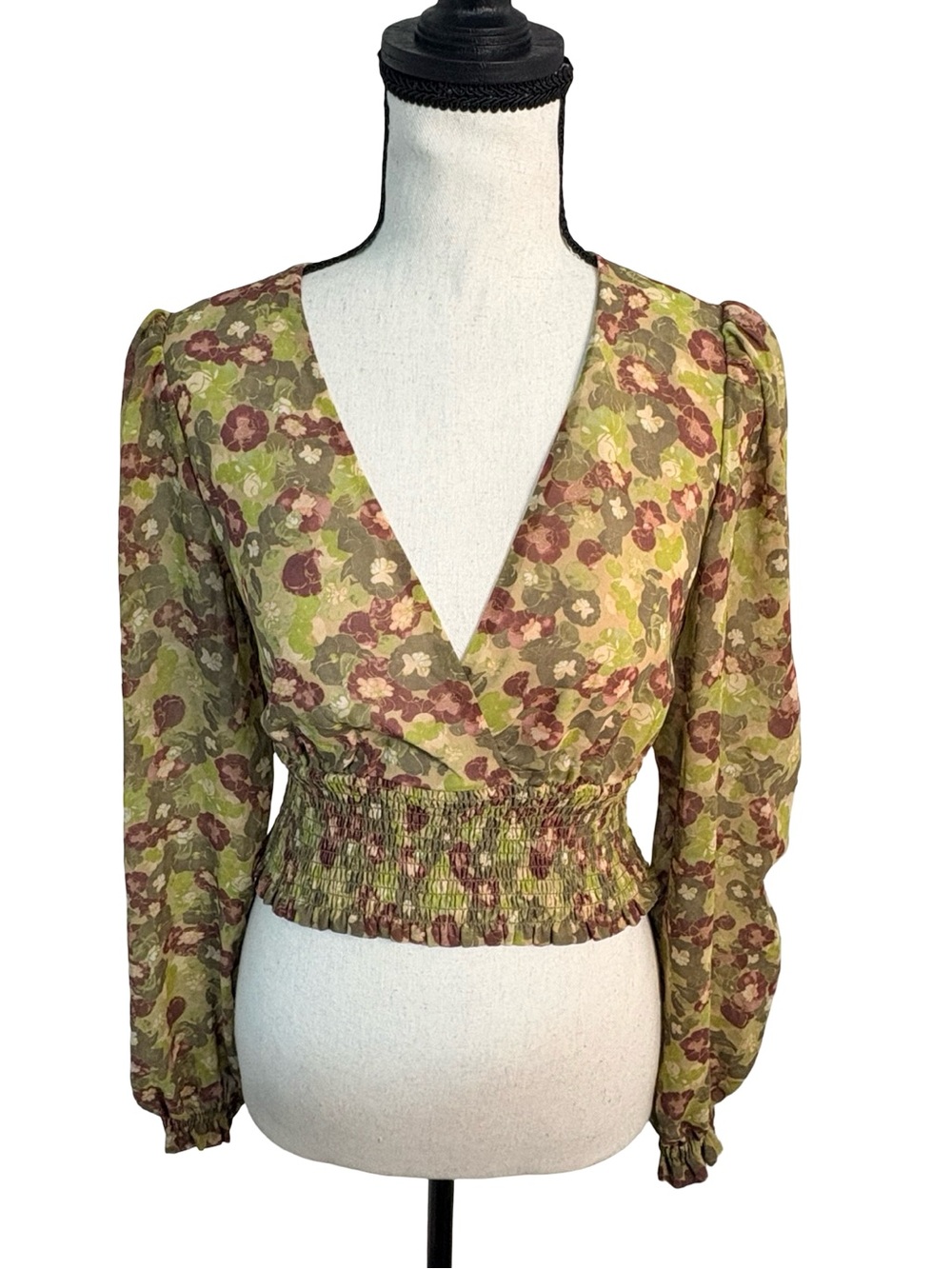 Wilfred Aritzia Floral Smocked Crop Blouse XS Cottagecore Puff Sleeve Top
